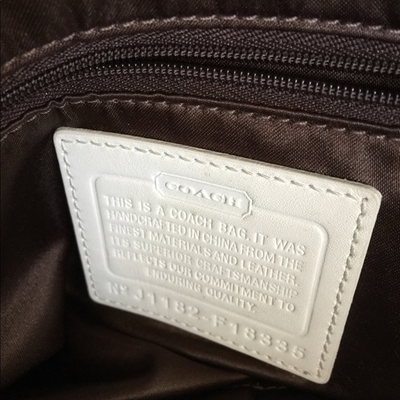 Authentic Coach bag. - Picture 3 of 3